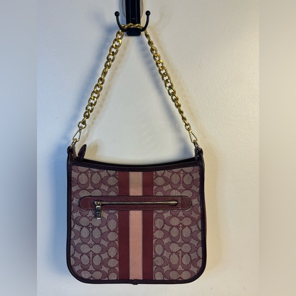 COACH Dempsey File Bag Signature Jacquard w/ Stripe & Coach Patch, Generic Chain - Picture 3 of 6